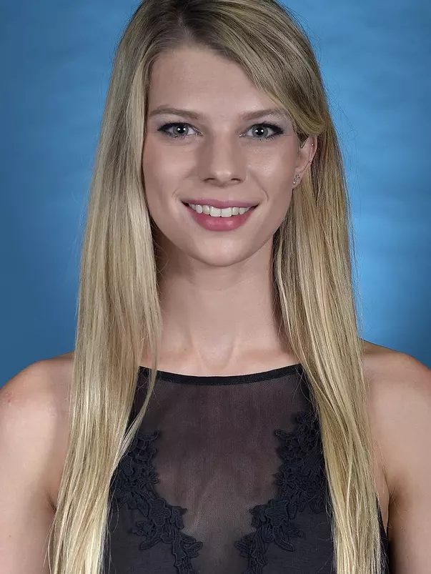 Andi Mack
2018-2019 headshot
University of North Carolina Swimming and Diving Photo Day
Koury Natatorium
Chapel Hill, NC
Tuesday, October 9, 2018