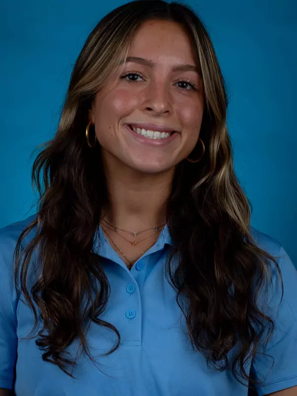 Alyssa Hernandez
2023 Headshot
University of North Carolina Track & Field
Photo Day
Media & Communications Center
Chapel Hill, NC
Thursday, December 7, 2023