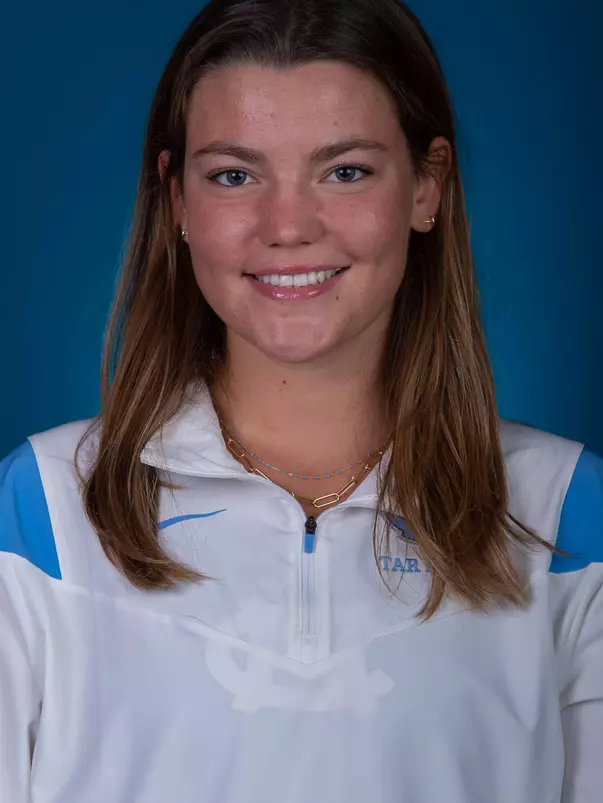Mimi Brown
2022-2023 Photo Day
University of North Carolina Rowing
Media & Communications Center
Chapel Hill, NC
Thursday, October 20, 2022