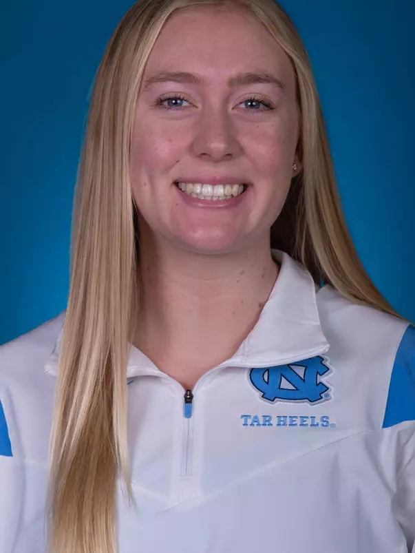 Emma Dalton
2022-2023 Photo Day
University of North Carolina Rowing
Media & Communications Center
Chapel Hill, NC
Thursday, October 20, 2022