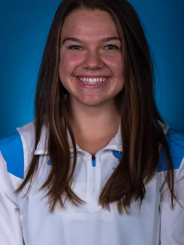Ellen Gooch
2022-2023 Photo Day
University of North Carolina Rowing
Media & Communications Center
Chapel Hill, NC
Thursday, October 20, 2022