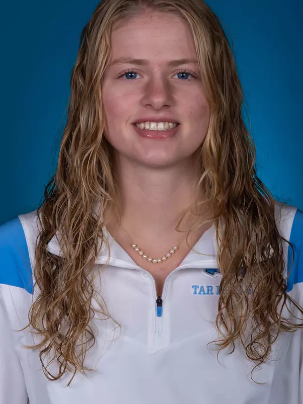 Madison Haller
2022-2023 Photo Day
University of North Carolina Rowing
Media & Communications Center
Chapel Hill, NC
Thursday, October 20, 2022
