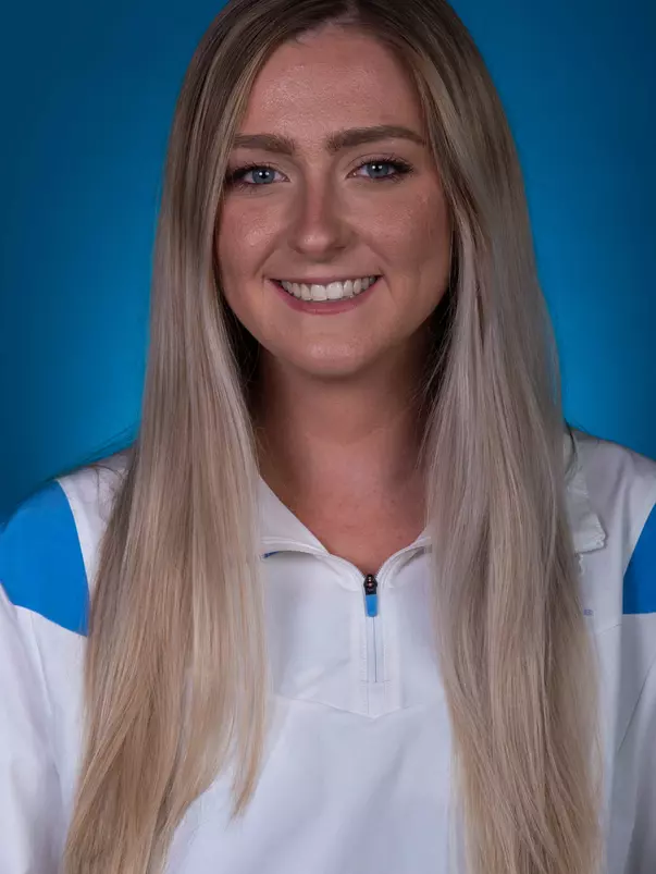 Jessica Judge
2022-2023 Photo Day
University of North Carolina Rowing
Media & Communications Center
Chapel Hill, NC
Thursday, October 20, 2022