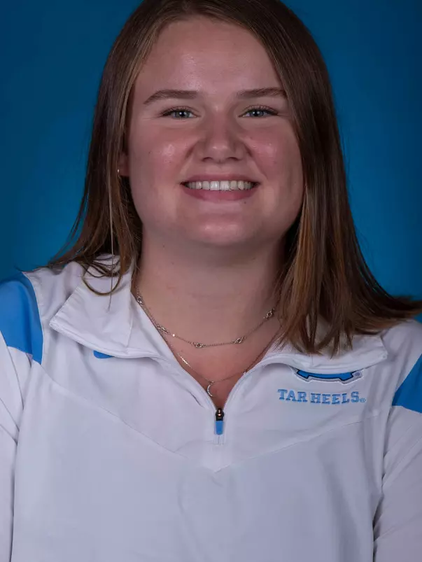 Molly Warden
2022-2023 Photo Day
University of North Carolina Rowing
Media & Communications Center
Chapel Hill, NC
Thursday, October 20, 2022