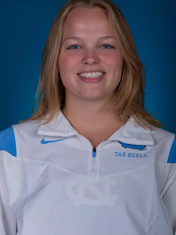 Evelyn Wells
2022-2023 Photo Day
University of North Carolina Rowing
Media & Communications Center
Chapel Hill, NC
Thursday, October 20, 2022