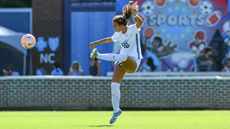 WSOC: Tar Heels Crush 'Cuse, 6-1