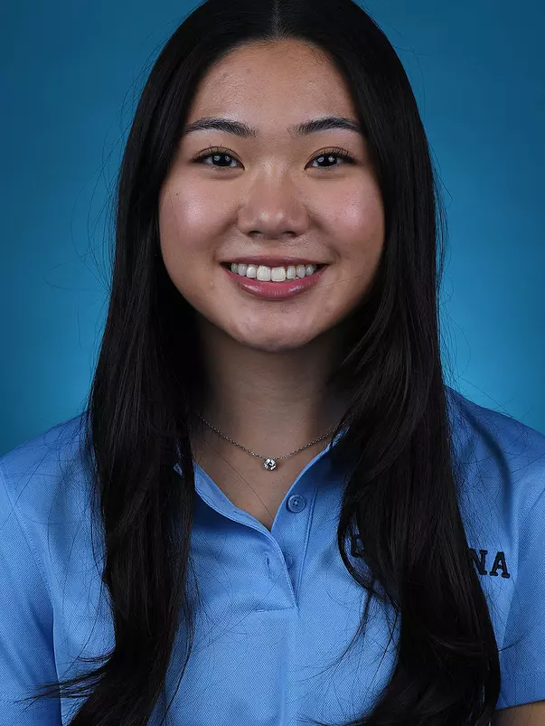 Lauren Yu 
2025 headshot 
University of North Carolina Fencing 
Media & Communications Center 
Chapel Hill, NC 
Thursday, October 24, 2024