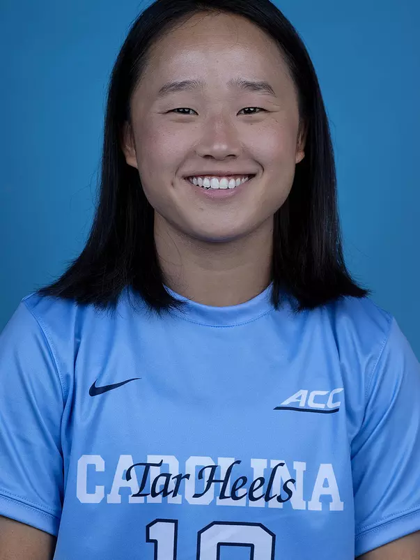 Aria Nagai 
2024 headhshot  
University of North Carolina Women's Soccer 
Photo Day 
Media & Communications Center 
Chapel Hill, NC 
Monday, August 5, 2024