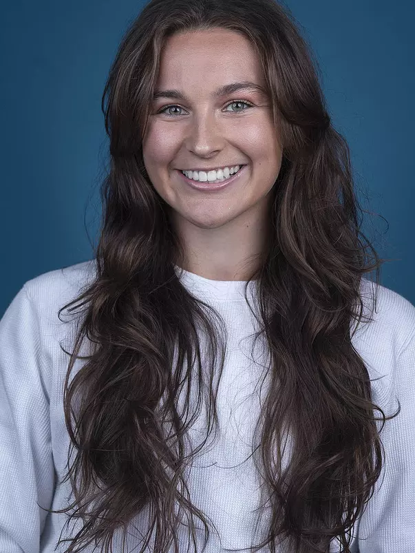 Isabella Debling 
2025-2026 headshot   
University of North Carolina Rowing 
Media & Communications Center 
Chapel Hill, NC 
Tuesday, October 7, 2025