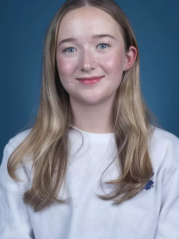 Mary Evelyn Pearce 
2025-2026 headshot   
University of North Carolina Rowing 
Media & Communications Center 
Chapel Hill, NC 
Tuesday, October 7, 2025
