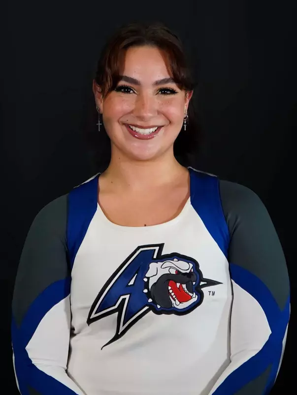 Sabine_Headshot