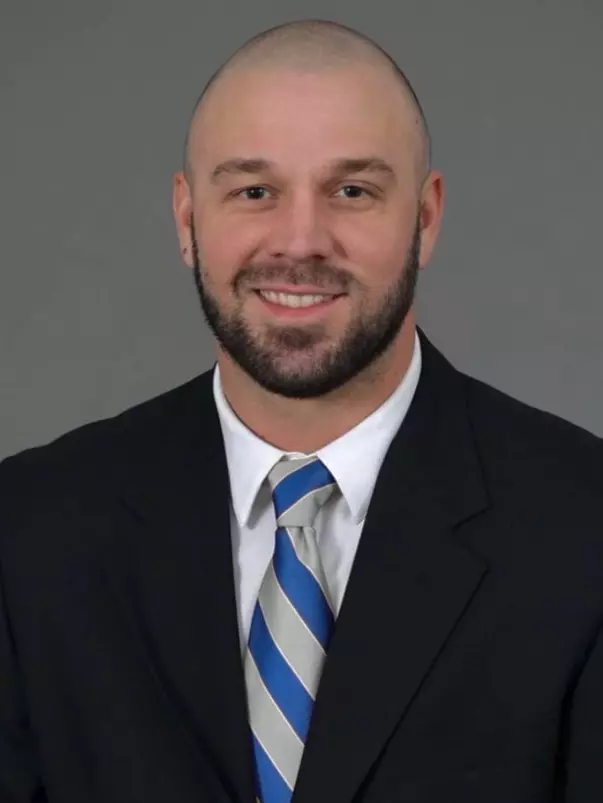 Alex_Raburn_Headshot_2024