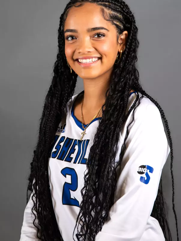 Arianna Warner Torres