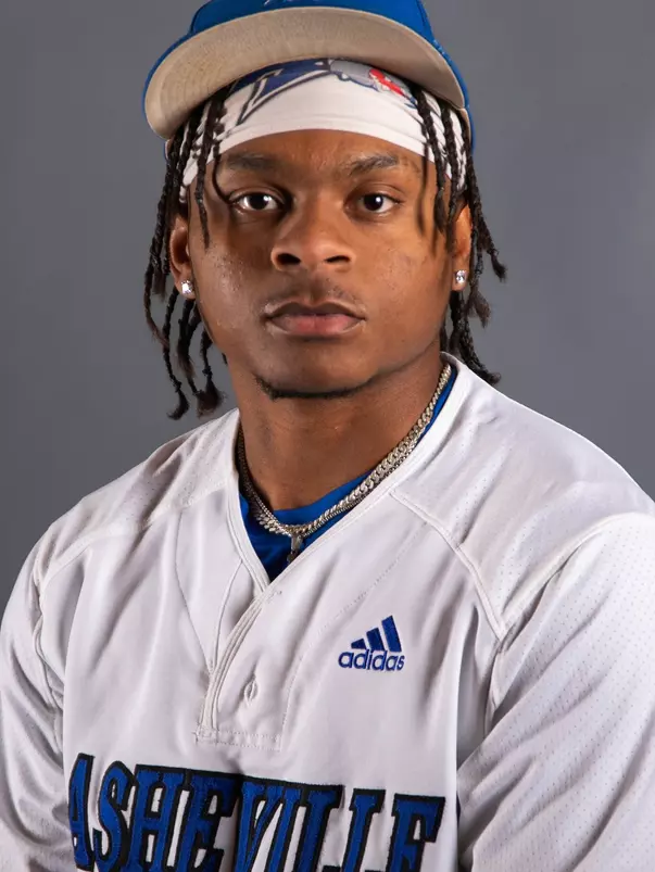 Isaac_Turner_Headshot_2025
