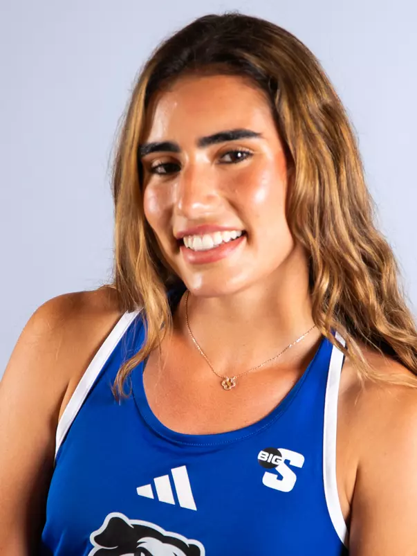 Victoria_Lopez_Ocampos_Headshot_2026