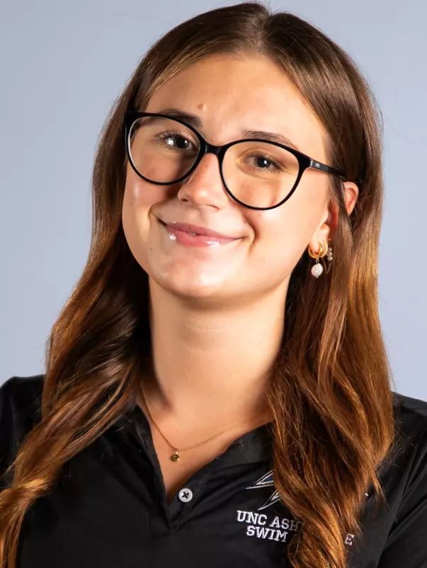 Celine_Petruschke_Headshot_2026