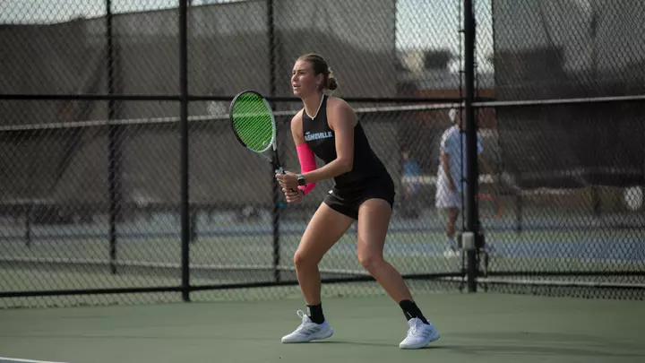 Angelina_Joy_Hug_2025_Fall_Championships