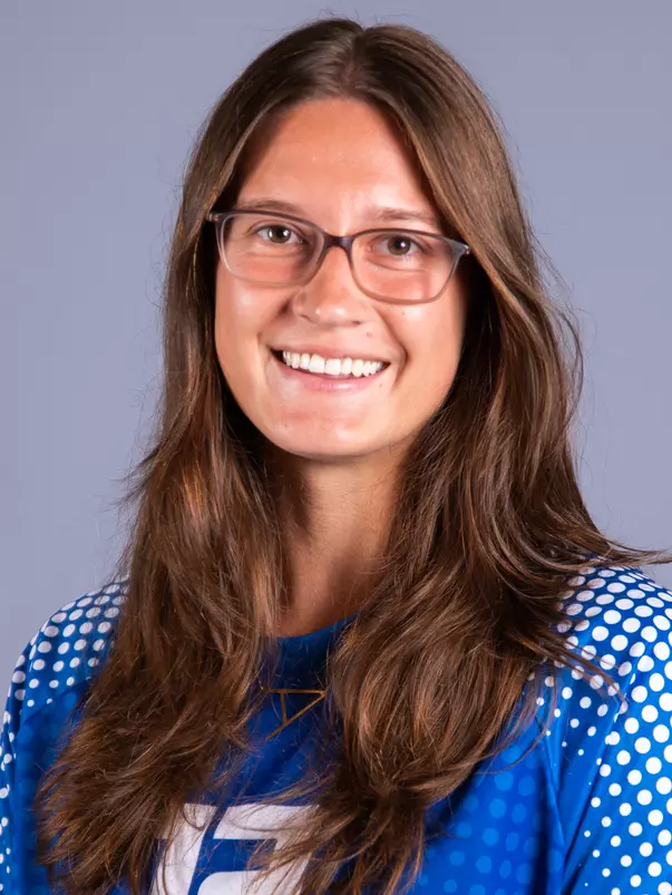 Alexa_Francis_Headshot_2026