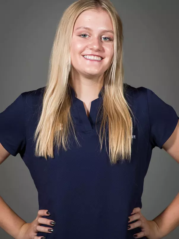 Emily_Becker_cross_country_headshot