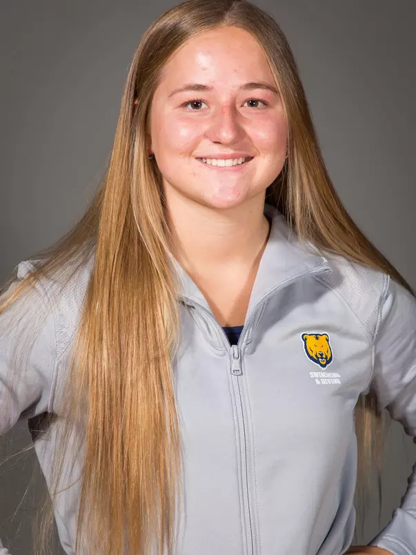 Madison_Berg_swim___dive_portraits_2022