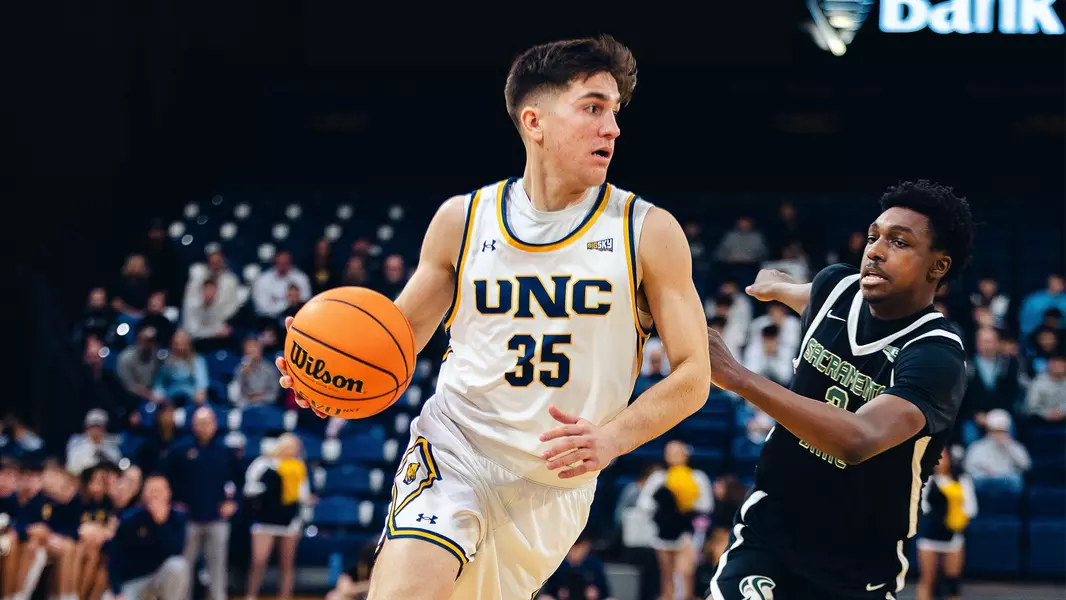 Quinn Denker Sets Single Game Assist Record