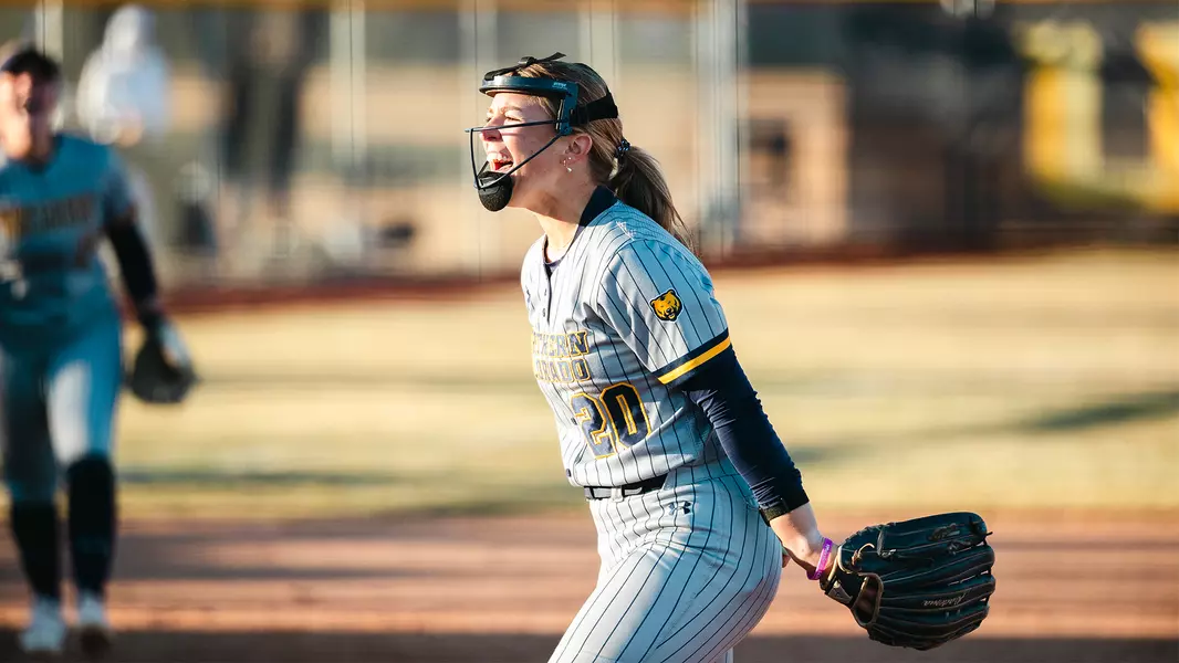 Grace Algrim vs Drake