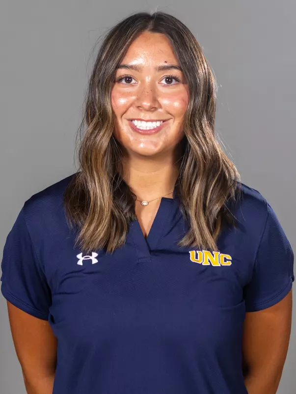 Itzy Headshot