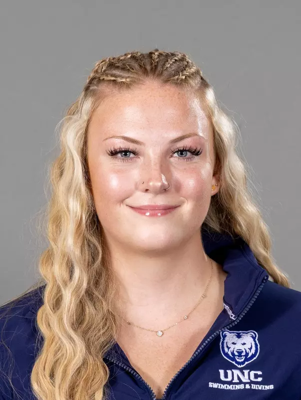 Addi Campbell headshot