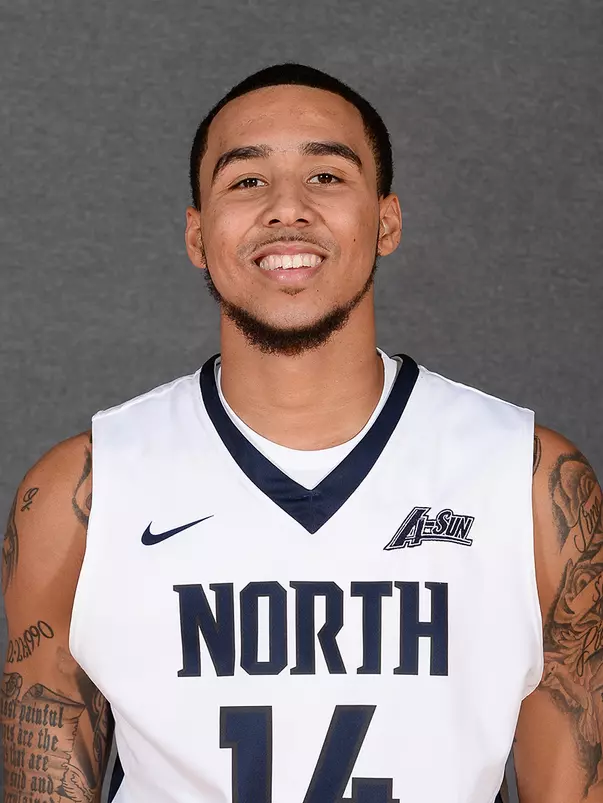 Head shot of Dallas Moore