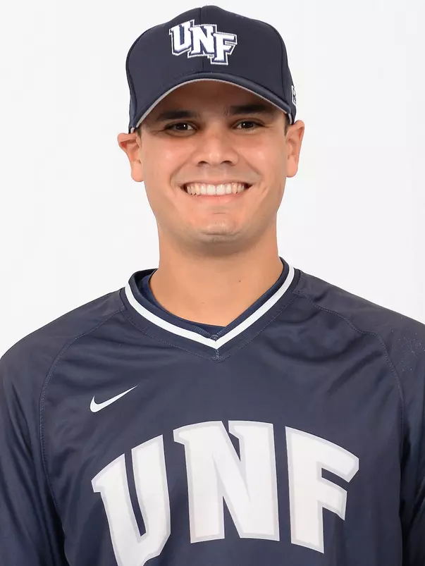 Rey Gonzalez Headshot