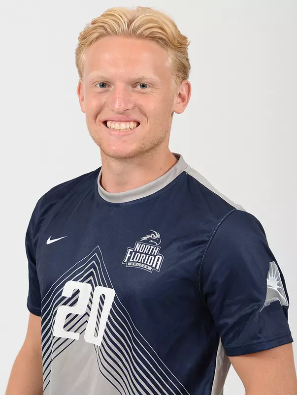 Henrik Welle Headshot