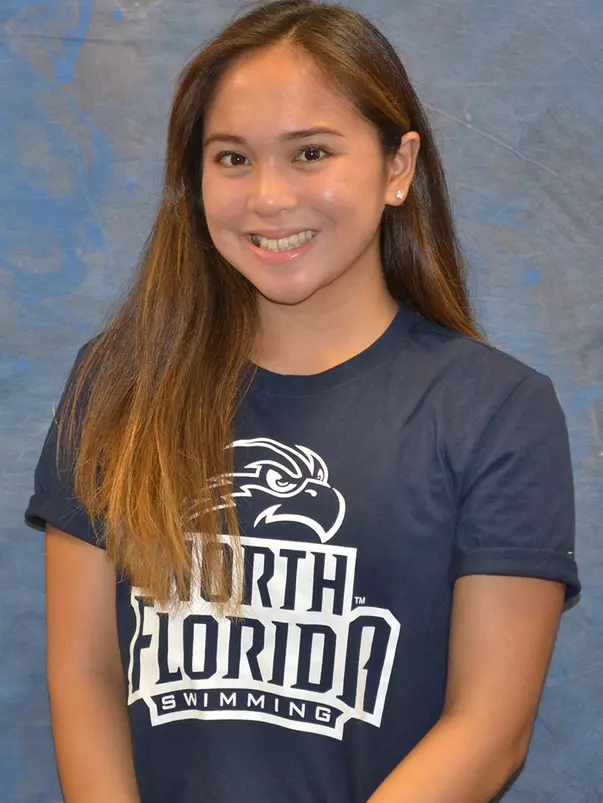 Lauren Macaisa head shot