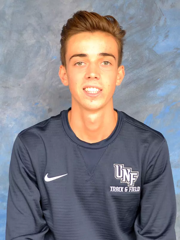 head shot of Queyrou Leo