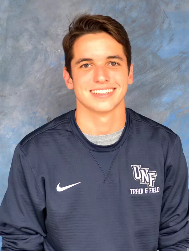 head shot of Rob Leverone