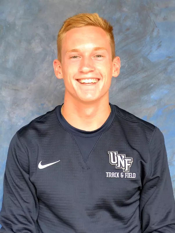 head shot of Spencer Shaw