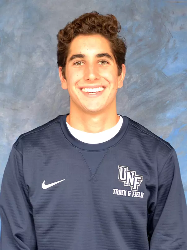 head shot Tyler Stahl