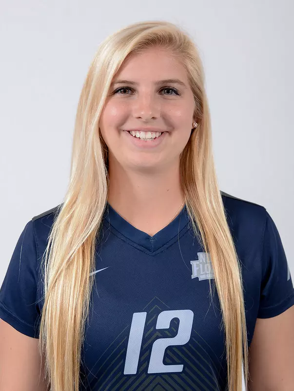 Head shot of Alex Vandegrift