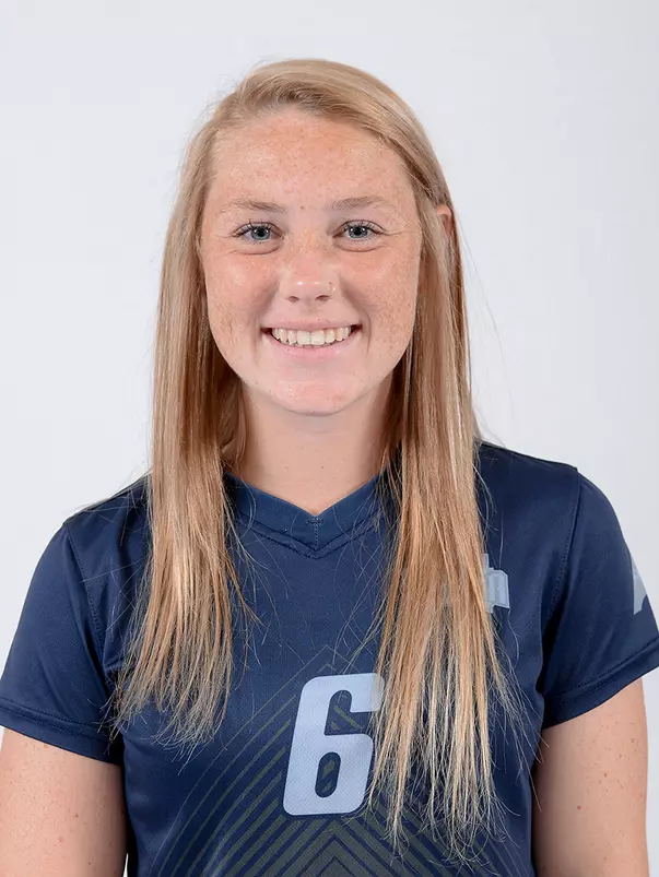 Head shot of Brandi Walker