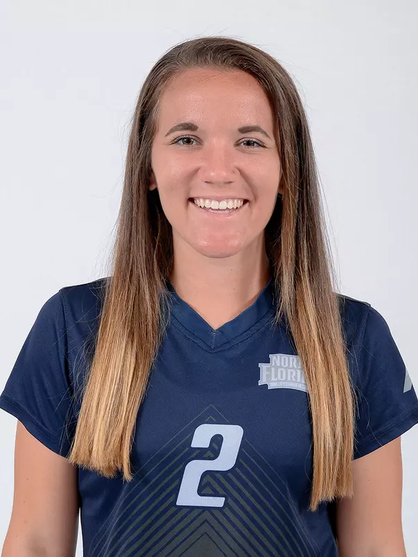 Head shot of Brooke Linen