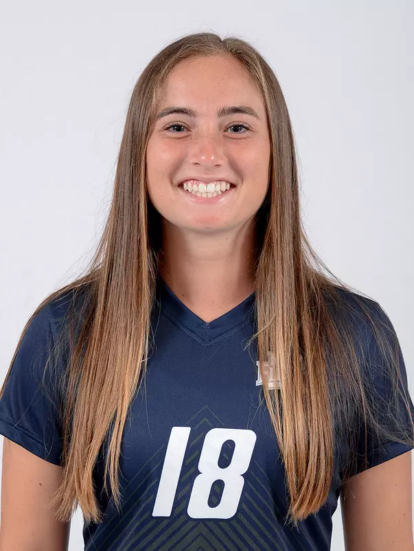 Head shot of Hannah Menendez