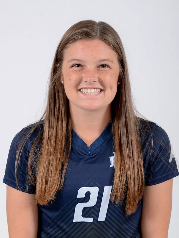 Head shot of Kendra Hoffman
