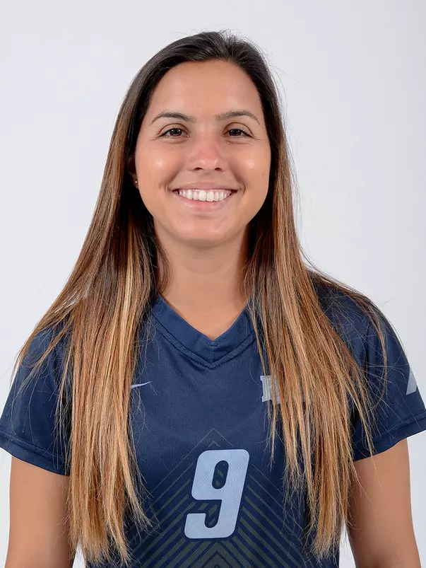 Head shot of Lisa Cedeno