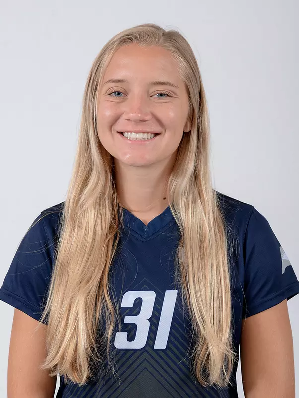 Head shot of Vanessa Piermont