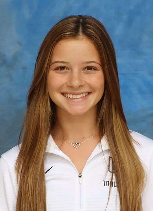 Chelsey Oliver Headshot