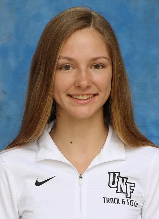 Kaley Petrosky Headshot