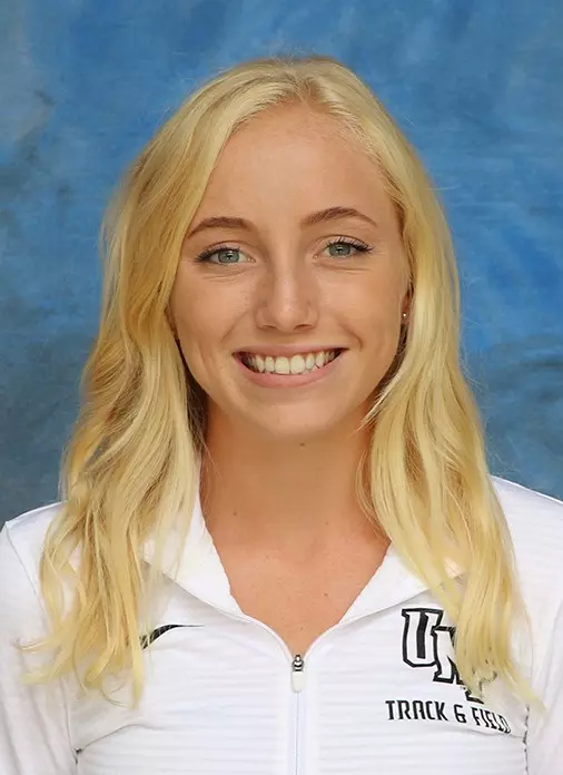 Sadie McLaughlin Headshot