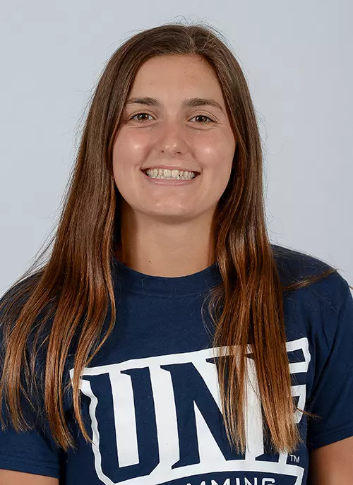 Hannah Cordes Headshot