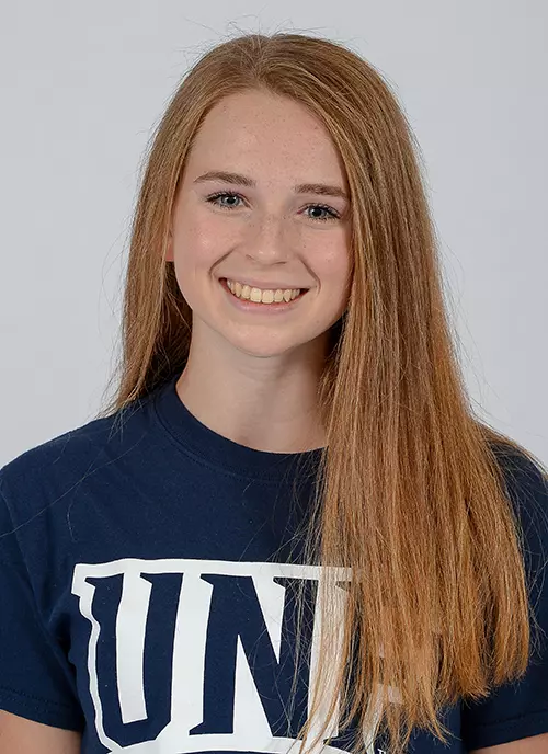 Esther Quackenbush Headshot