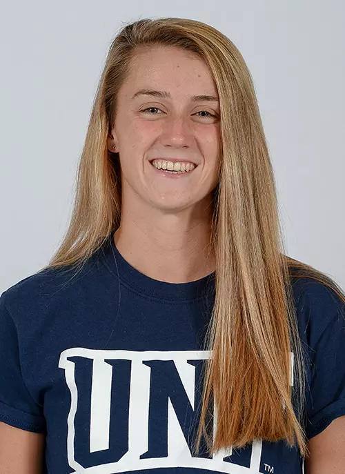 Ally Schillinger Headshot