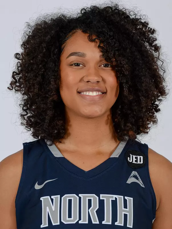 Ariel Scott Headshot